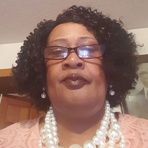 Meet your Posher, Carolyn